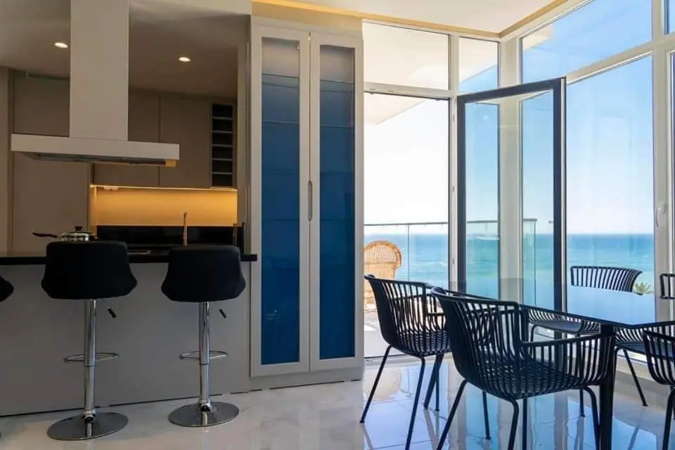 Beachfront Apartments- Horizon Residence