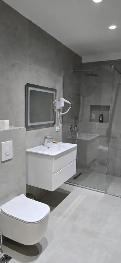Tris Apartments Tirana