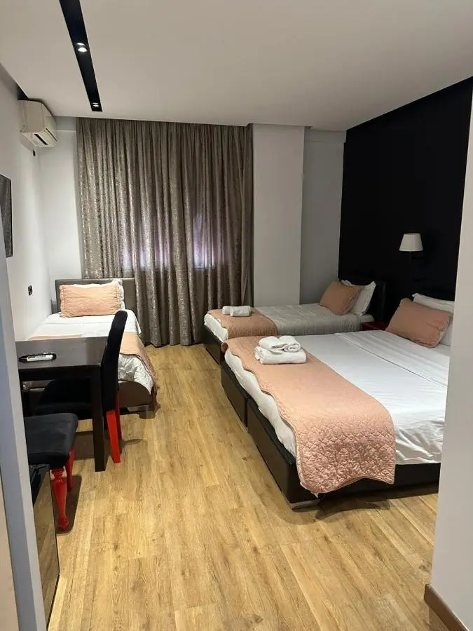 Aurelis Hotel