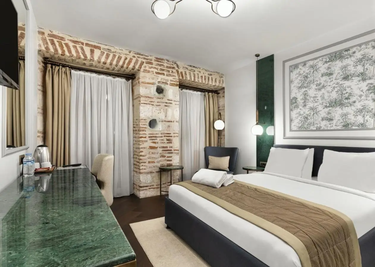 Pera Rasso Hotel