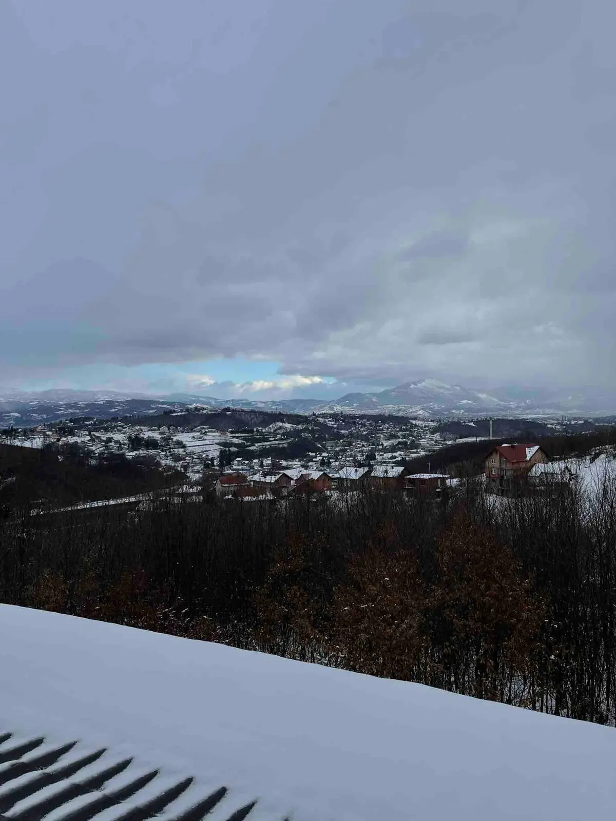Cozy house , with panoramic mountain/City  view
