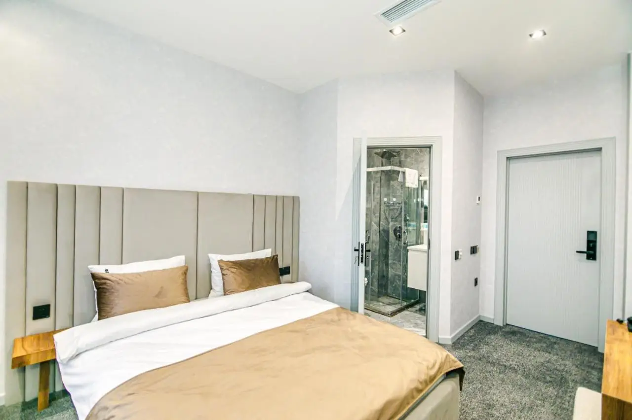 GREEN PARK HOTEl