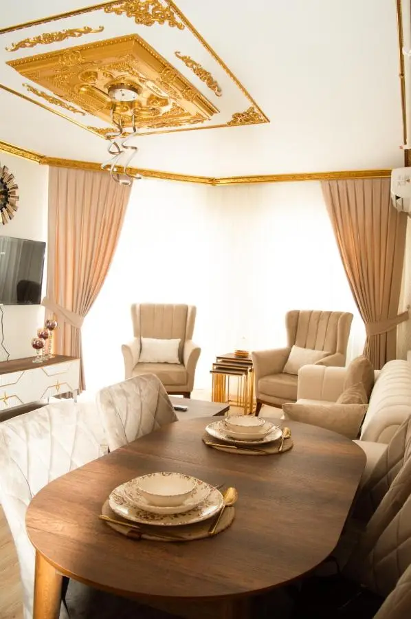 King Panorama Suite HI9