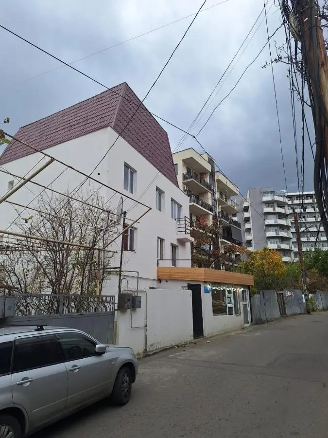 vake-house