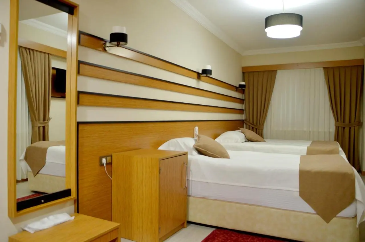 Quars Garden Hotel