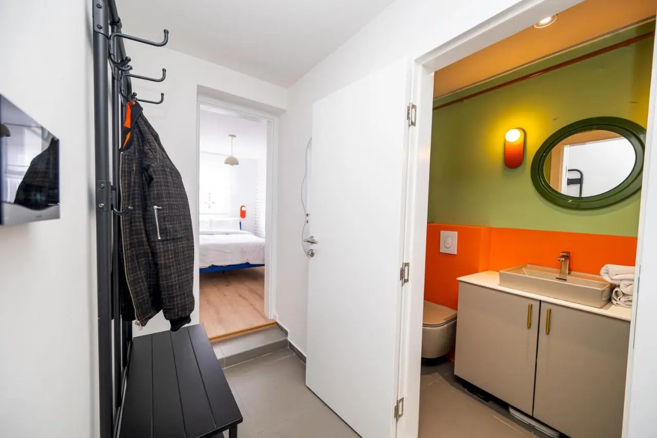 Colorful 3-Bedroom Apartment
