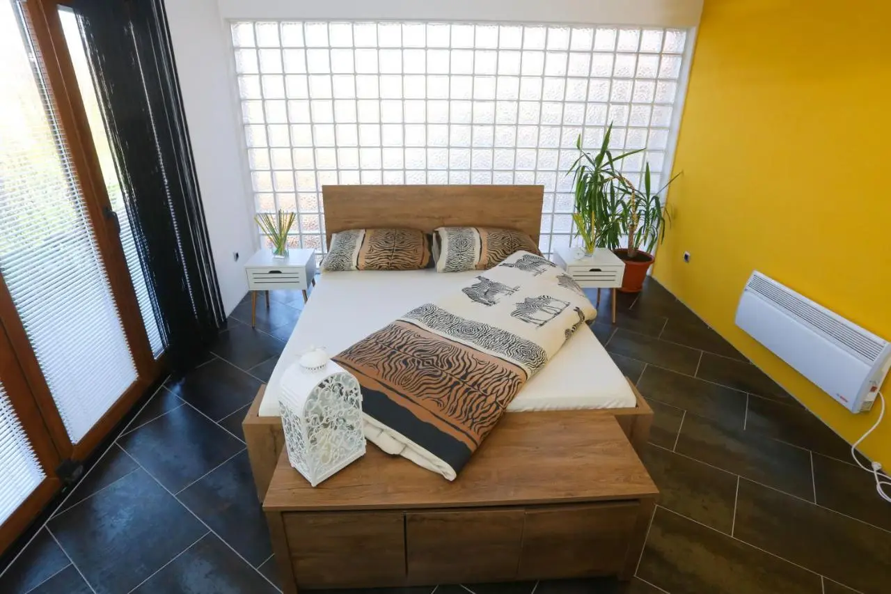 Farah Superior Apartments