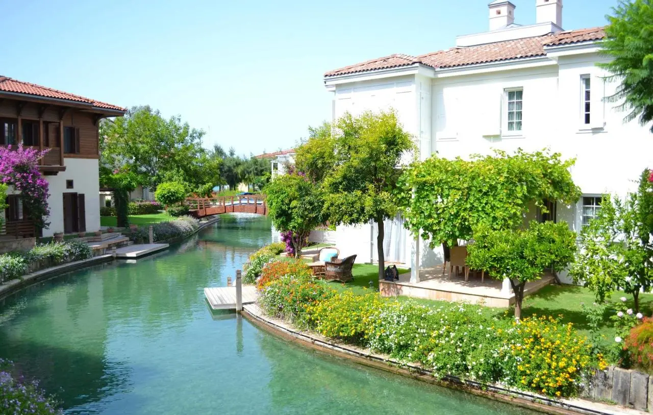 Portvillas by Villa Safiya