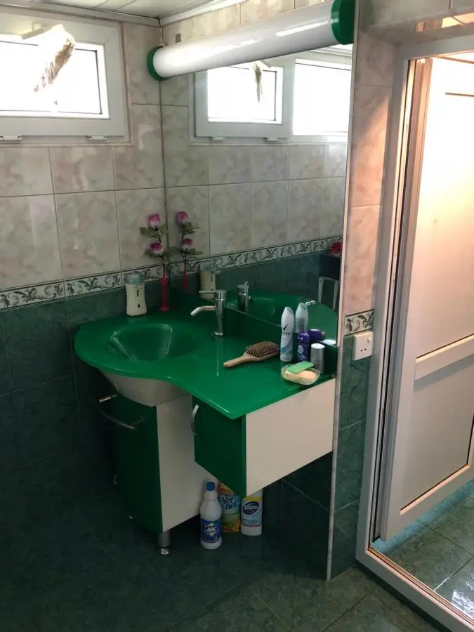 Shaki Host House