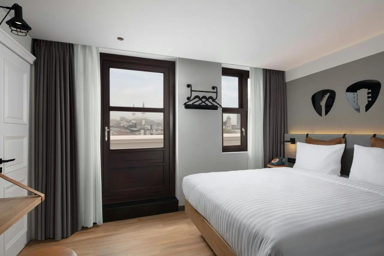 Moxy Istanbul Taksim