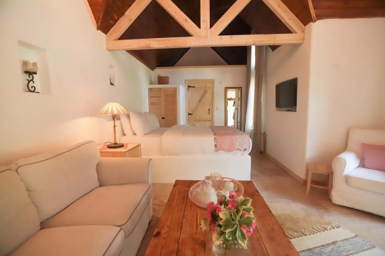 Tranquilla River Lodge
