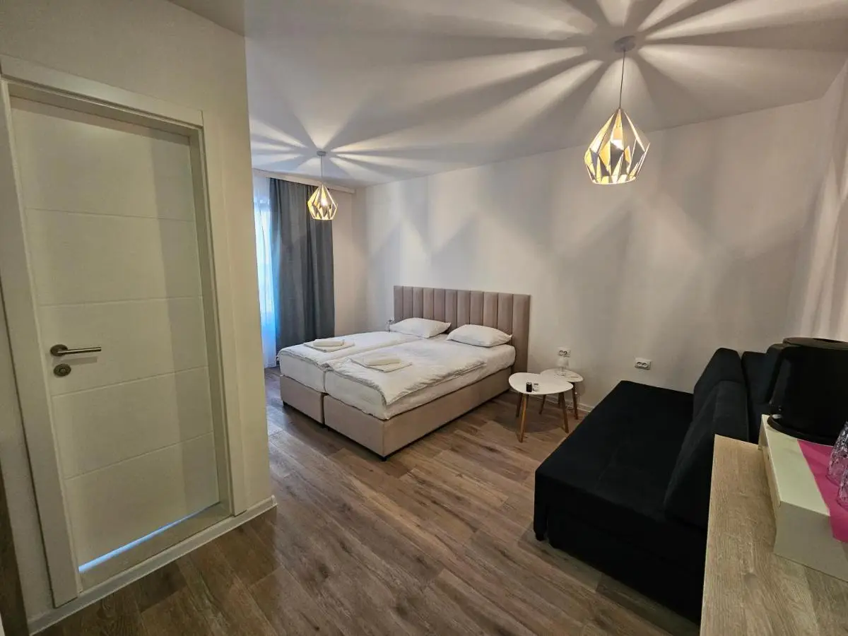 Riverside Residence