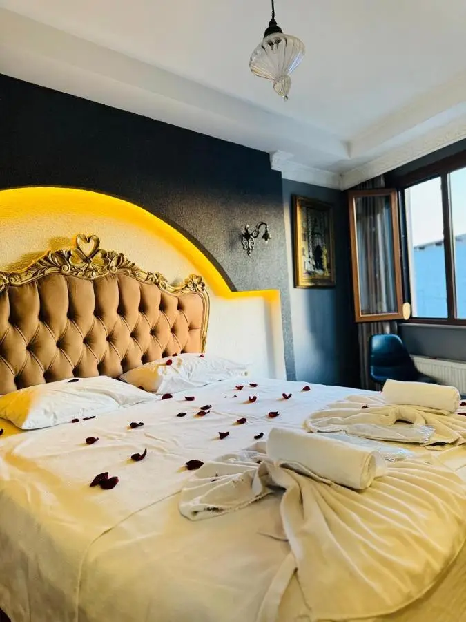 elisa hotel