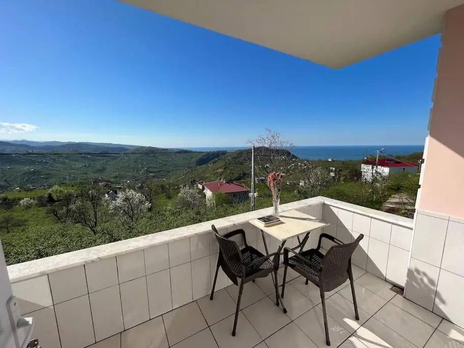Nature Family House
