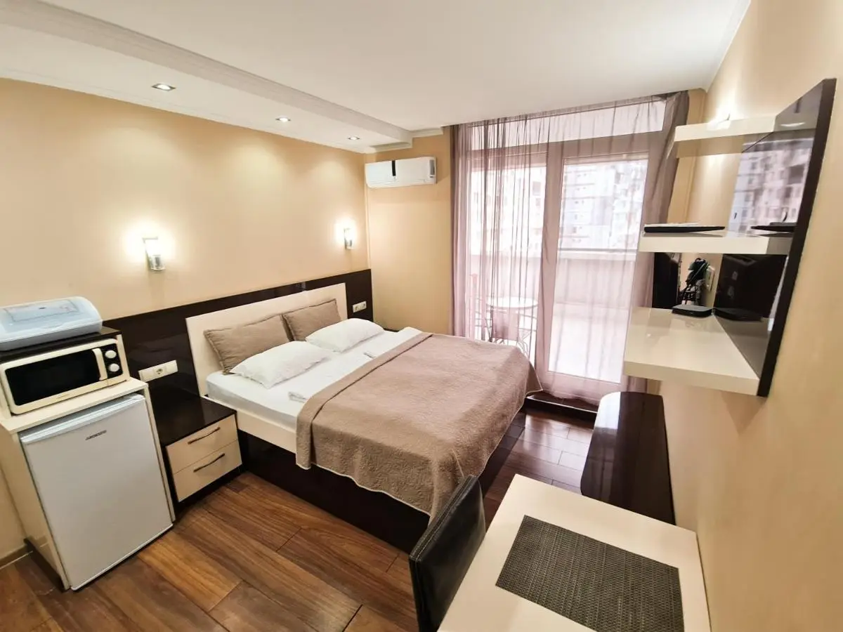D&D Sea View First Line Apartments