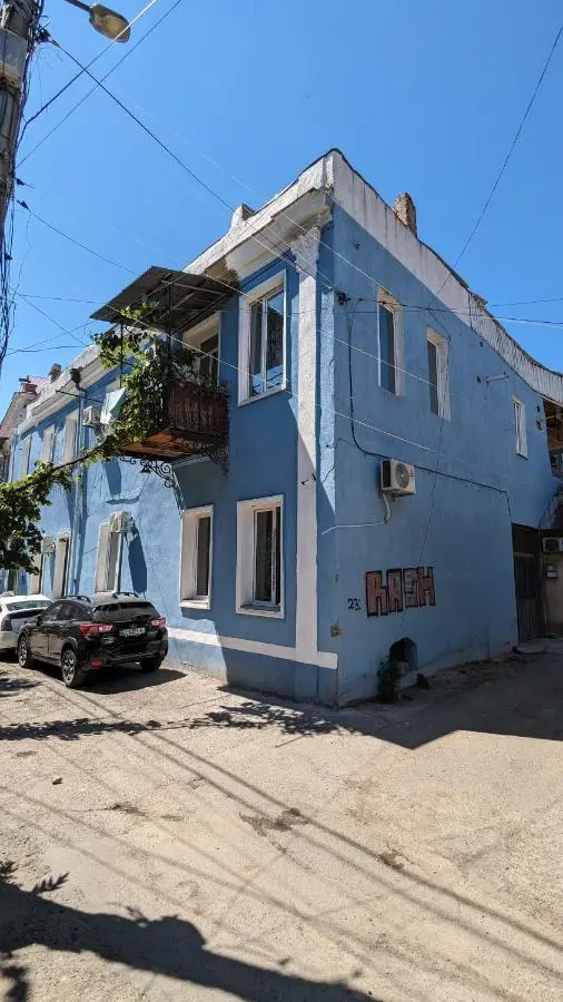Lela Apartments