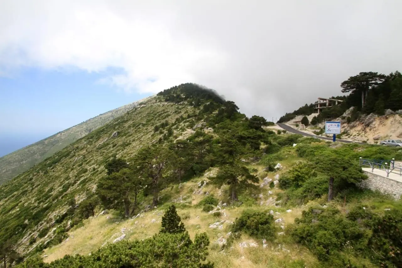 Hotel Keshtjella Llogara
