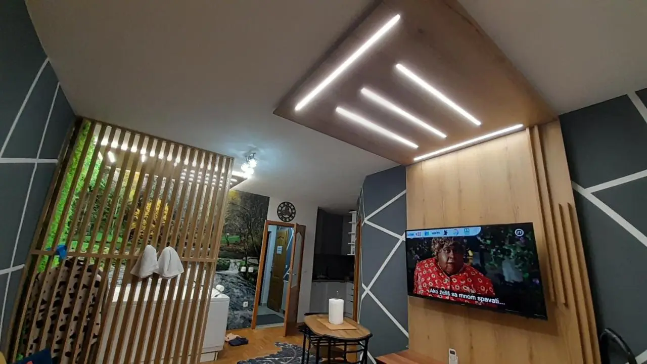 JACUZZI for RELAX - HOLLYWOOD Apartment, STUP, Sarajevo