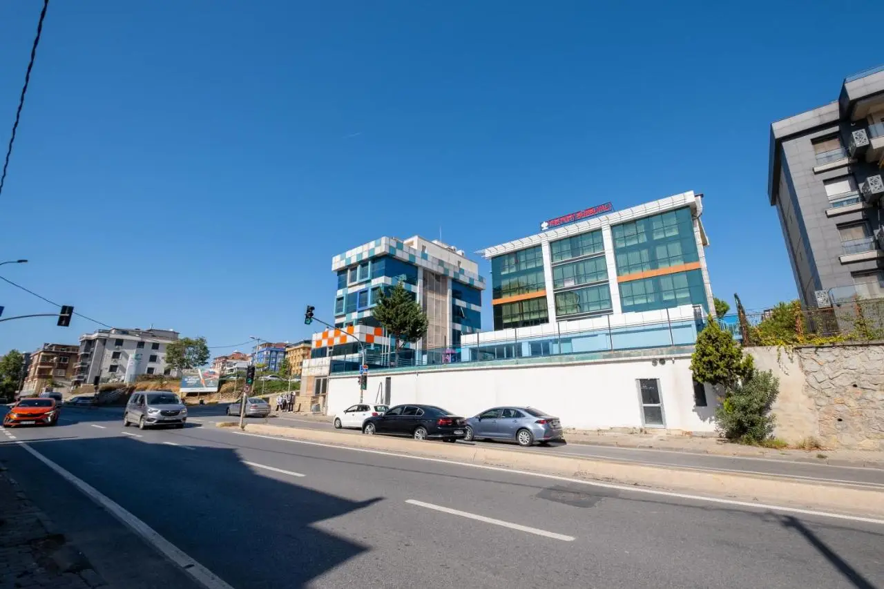 The Port Güzelyalı