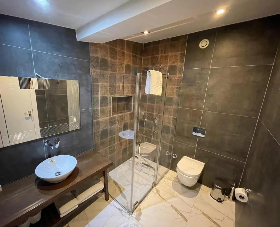 Feri Suites