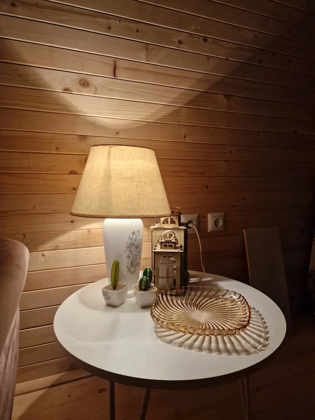 BURKE Log Cabin