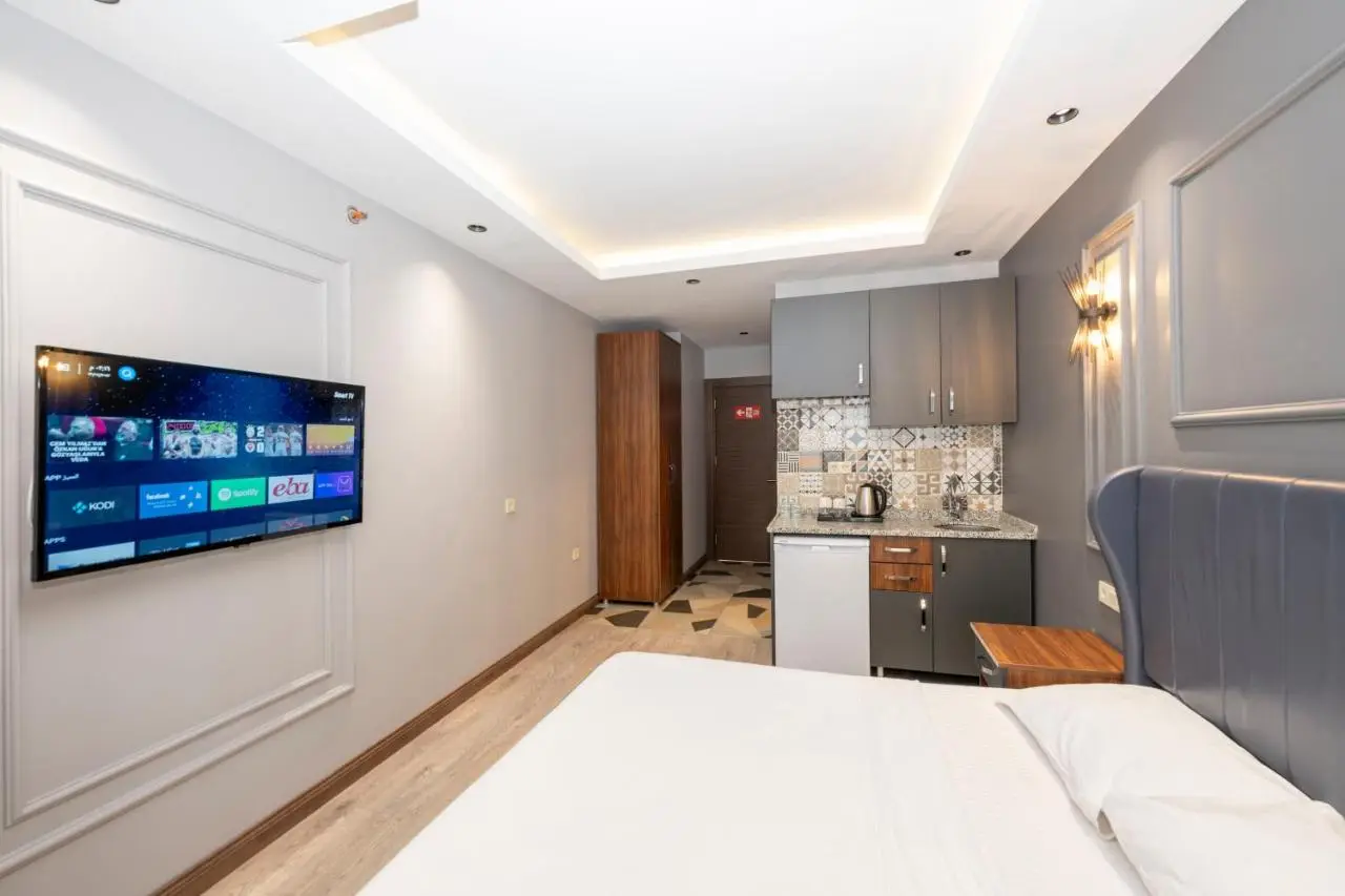 Comfort Suites Hotel