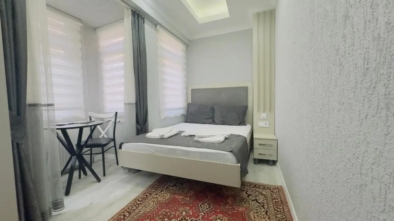 La Mer Old City Hotel