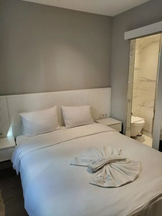 Sel Suite Hotel