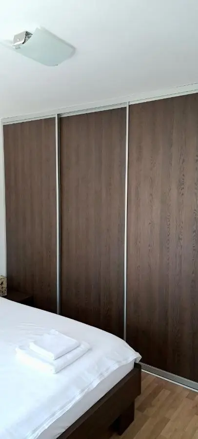 Cherry Apartment