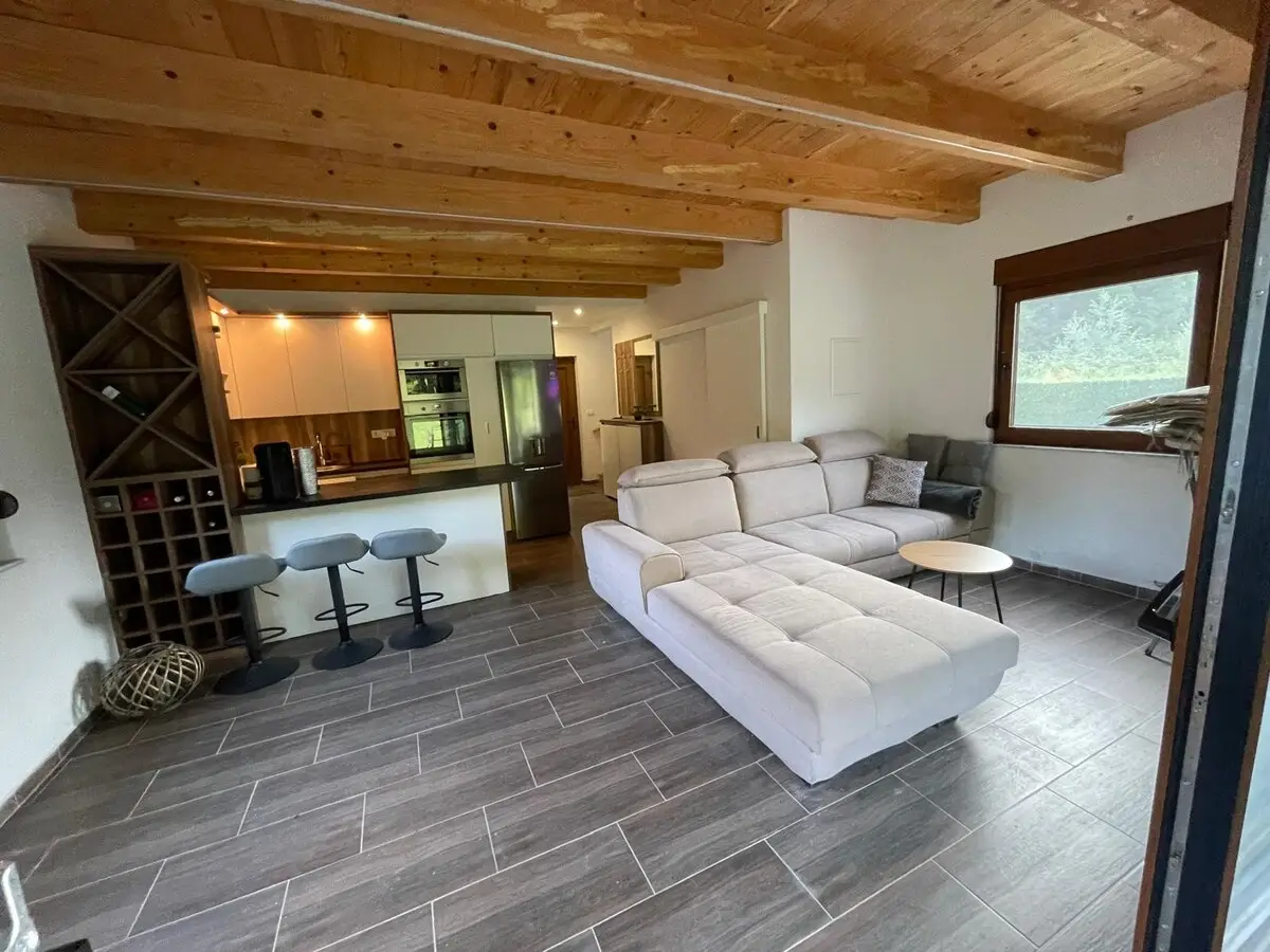 "Emerald" Guesthouse