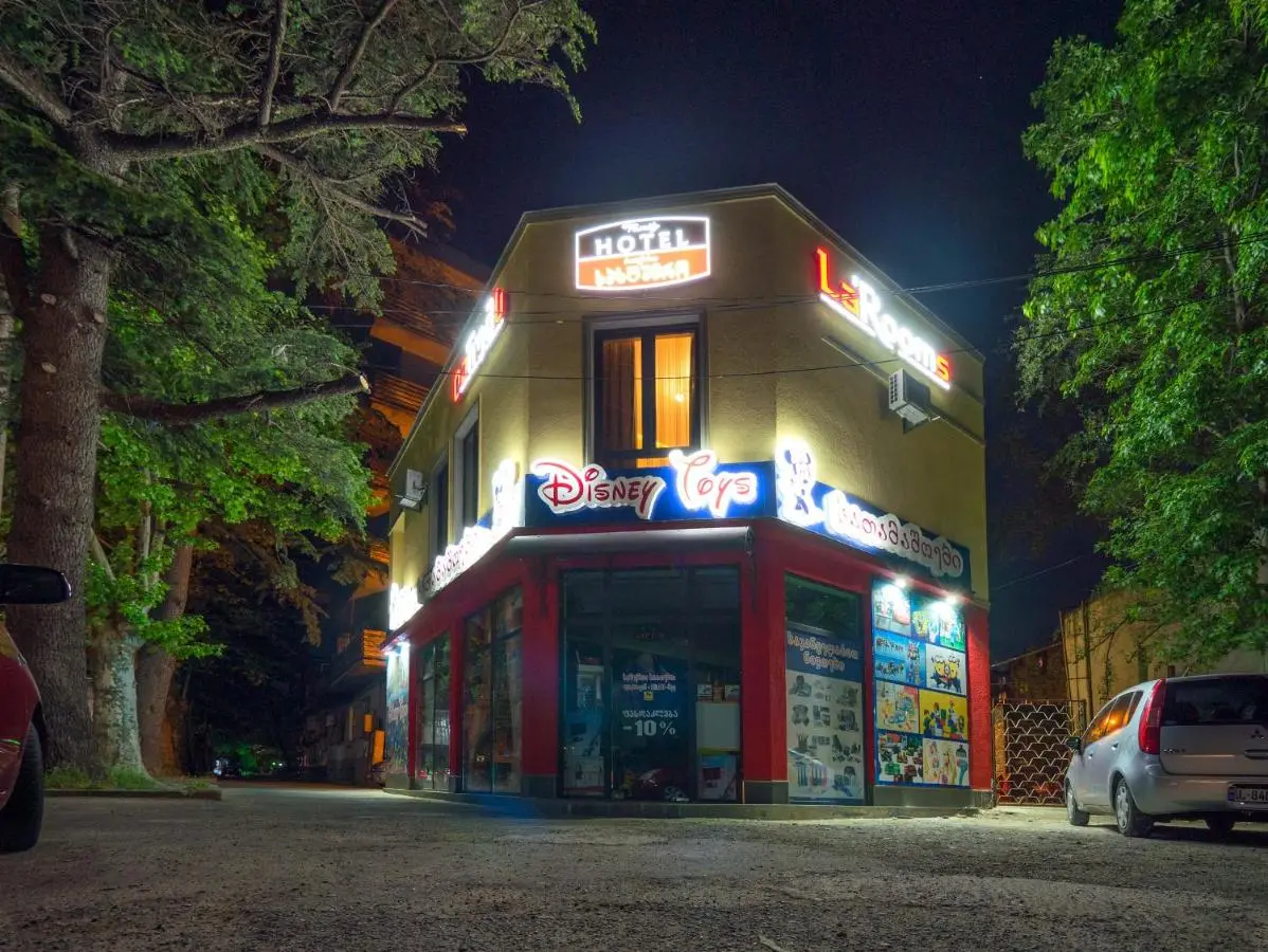 La'Rooms
