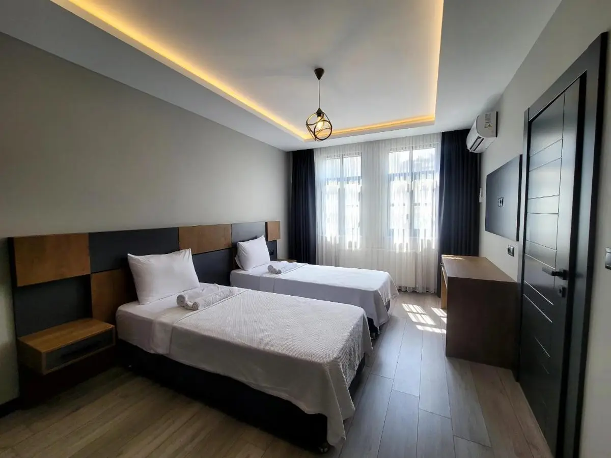 Levent Apart