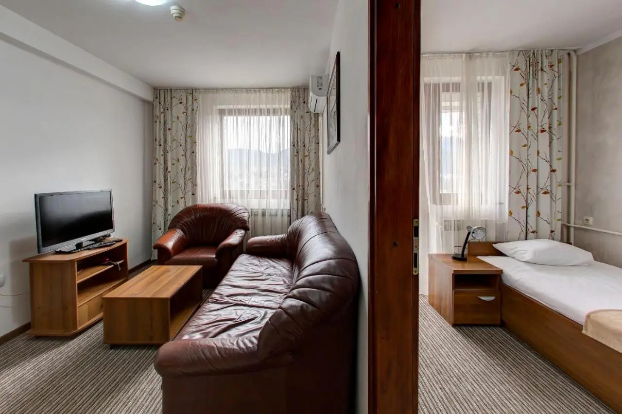 Hotel Damis
