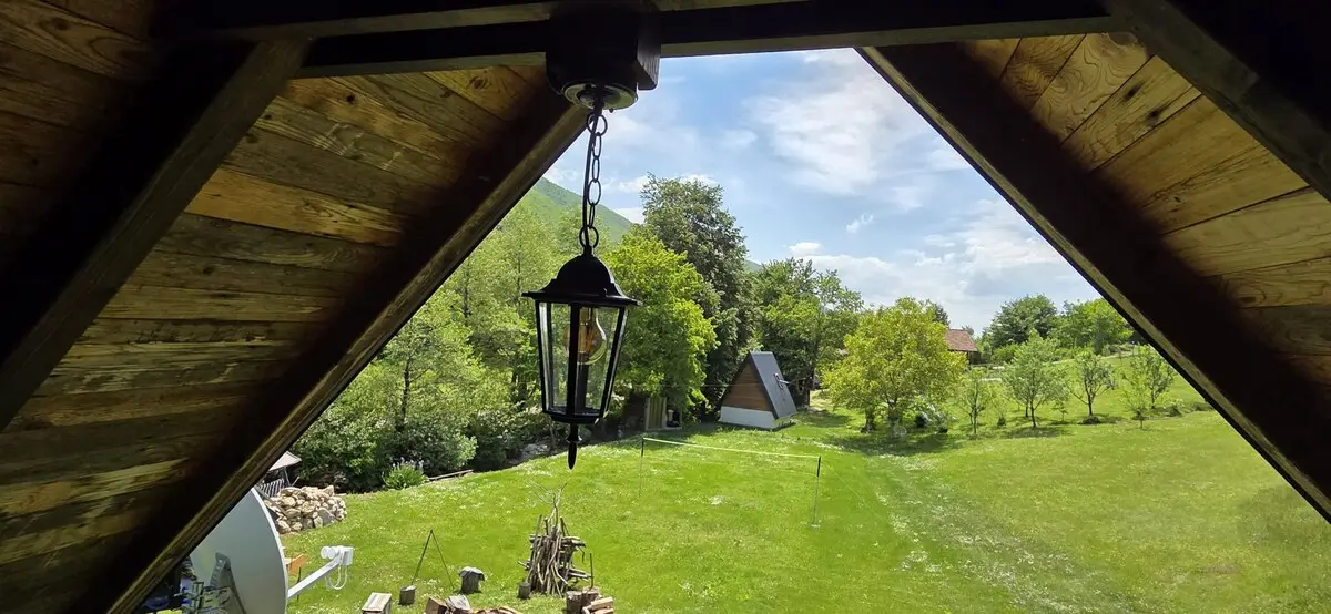 Nina's Cabin