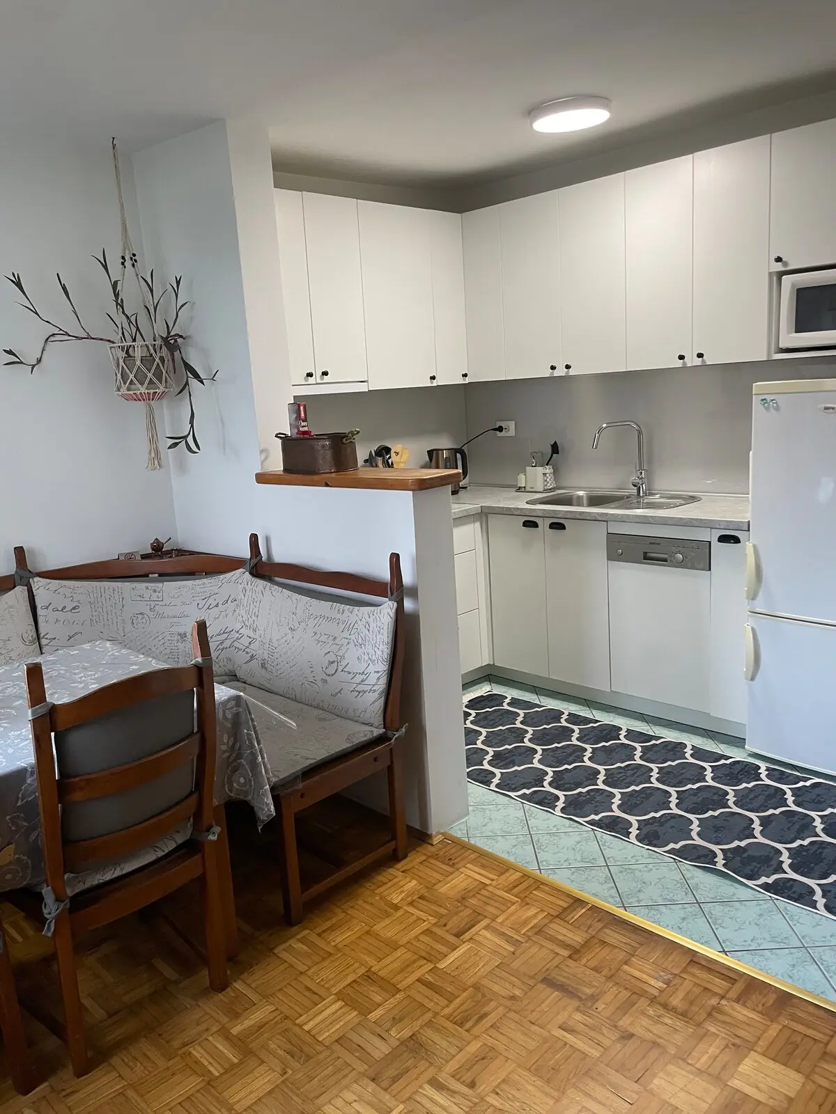Olympic Bronze Apt/ Free Parking/ Garden/ Grill
