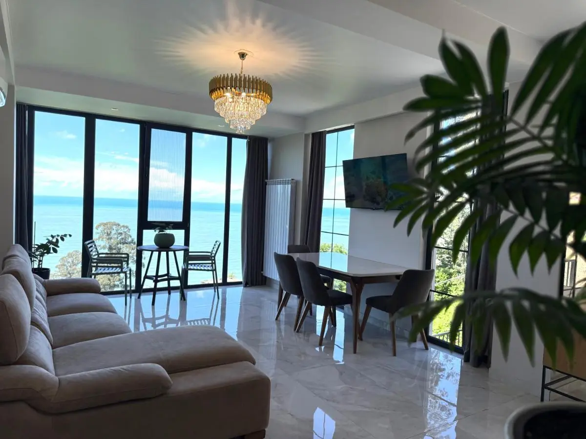 Villa Deluxe Kvariati