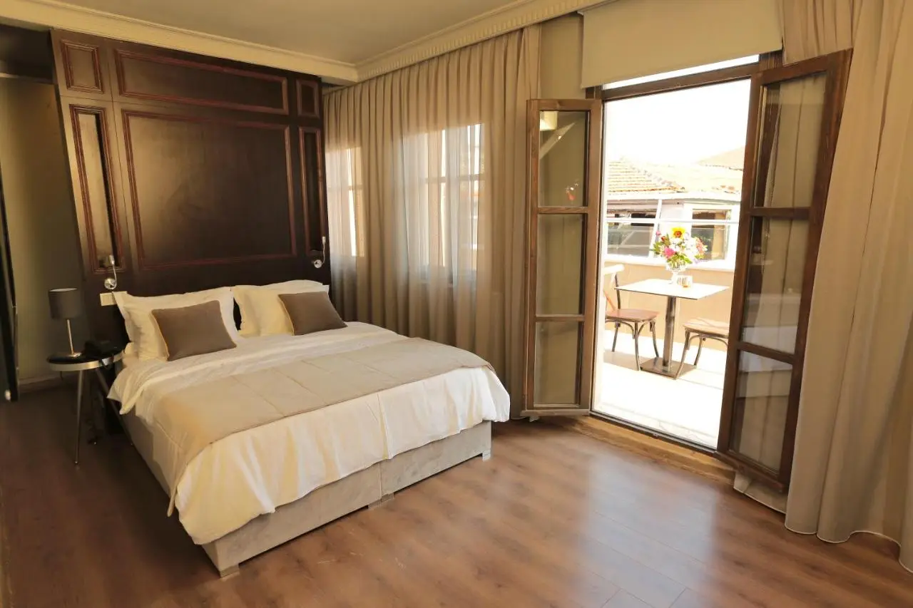 Ferman Pera Hotel