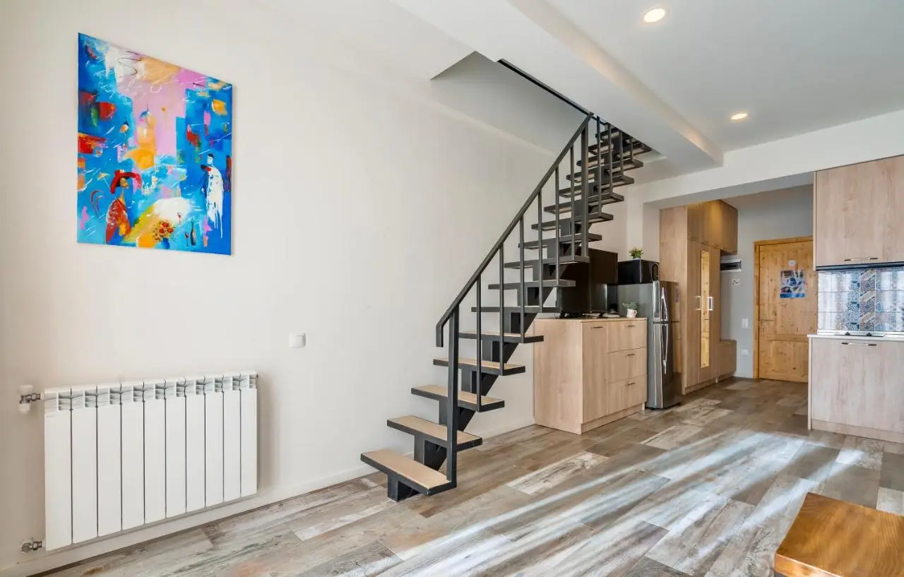GVC 3-room 2-level apt New Gudauri