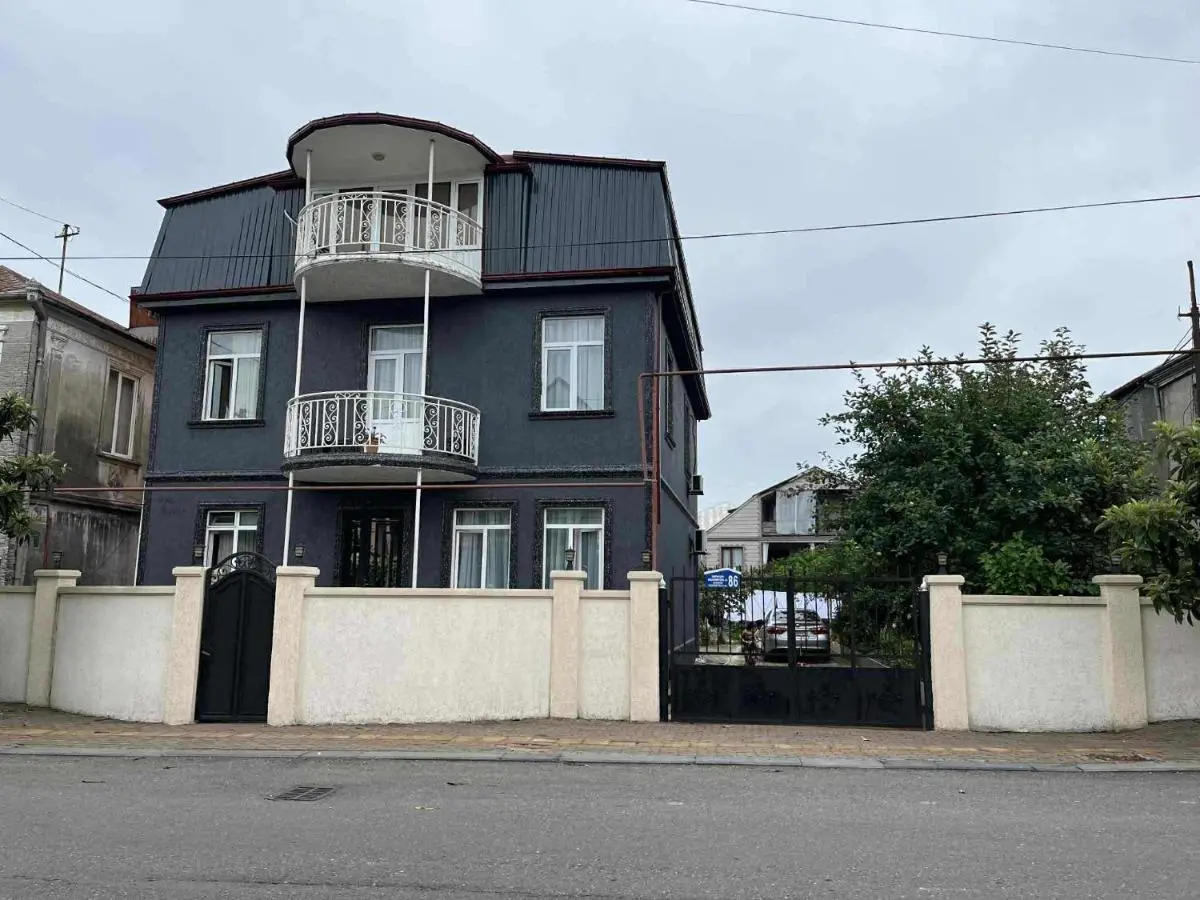 mano guest house
