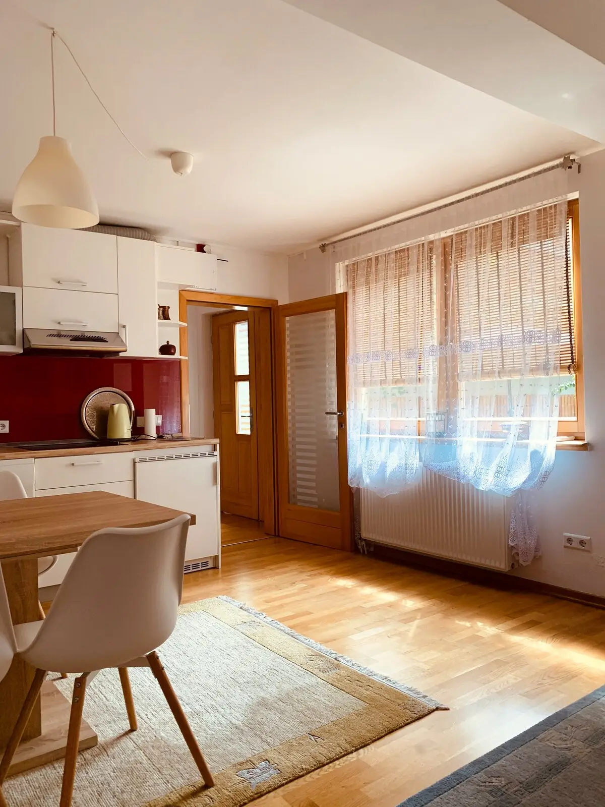 Central Apartment - Great Energy - Private Garden!