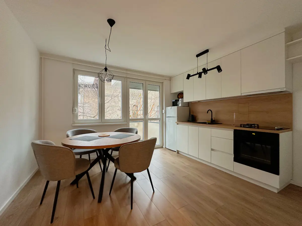 Exclusive Modern Riverside Suite
