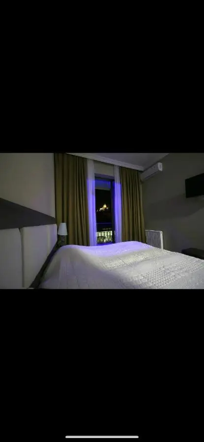 Discovery Hotel