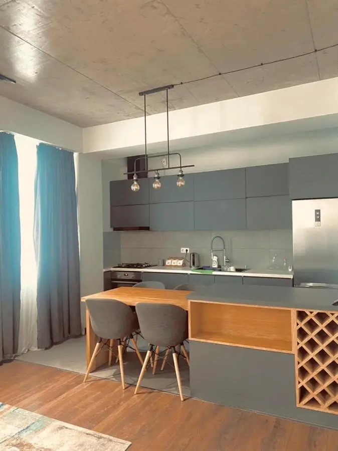 APARTMENT SIXTEEN