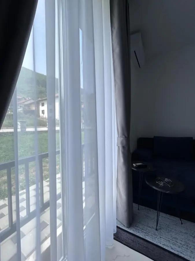 Sunny Corner Apartments