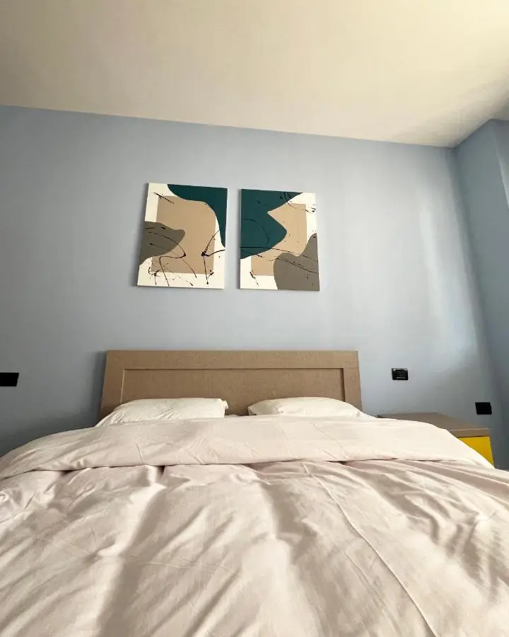 B2 Apartment