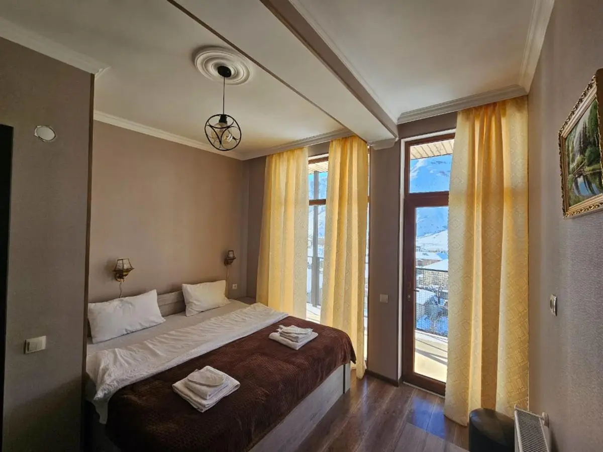DISCOVER KAZBEGi HOTEL