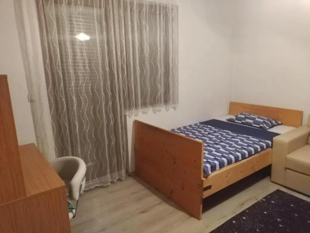 Hiža Guesthouse