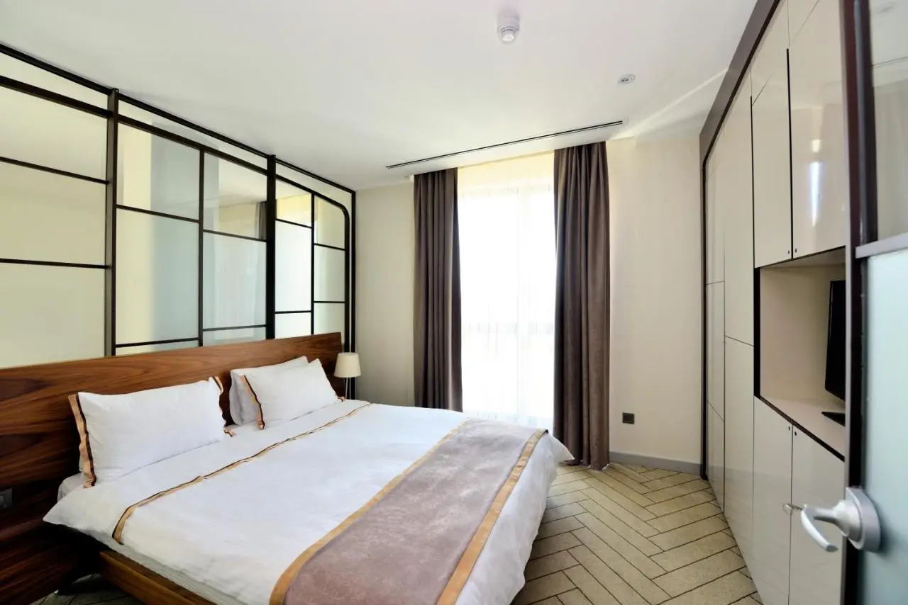 Upsuites Hotel