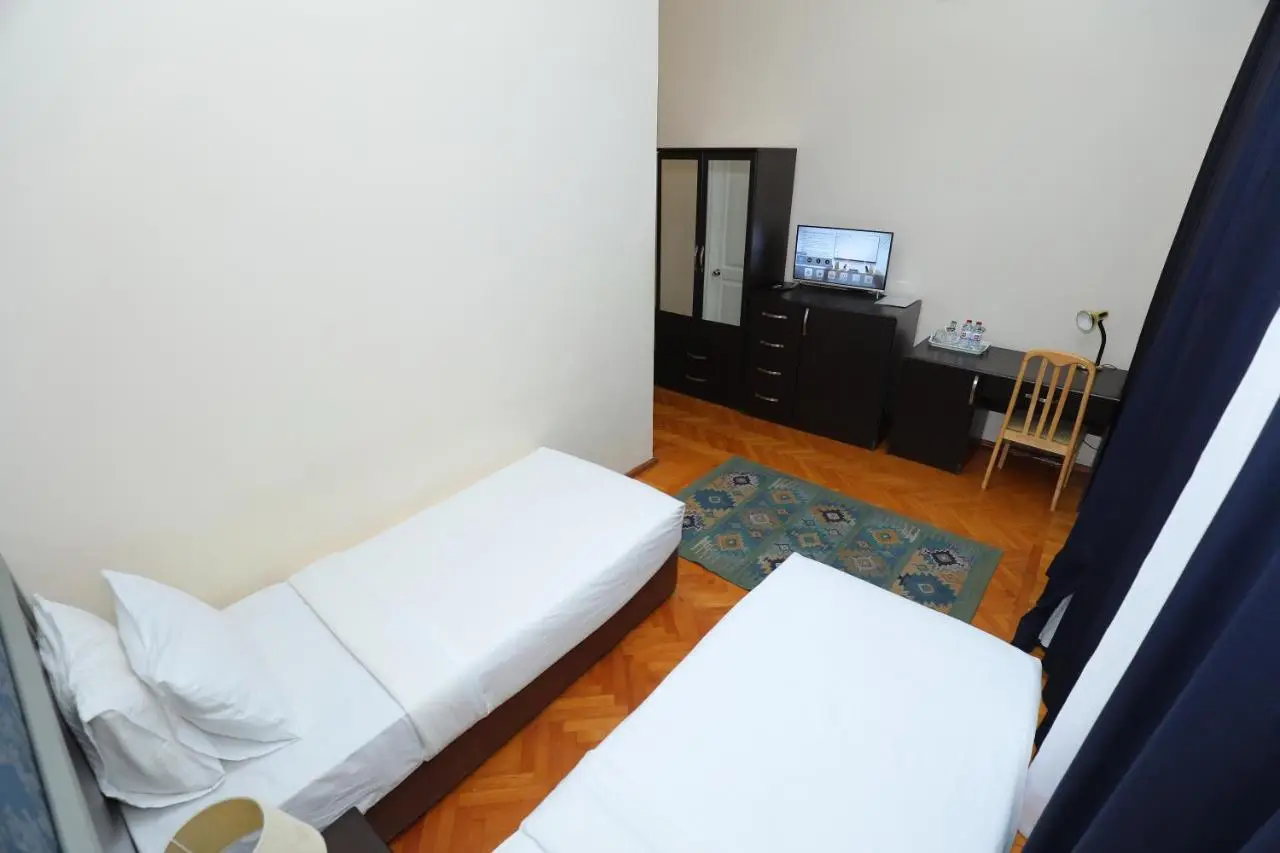 Azcot Hotel