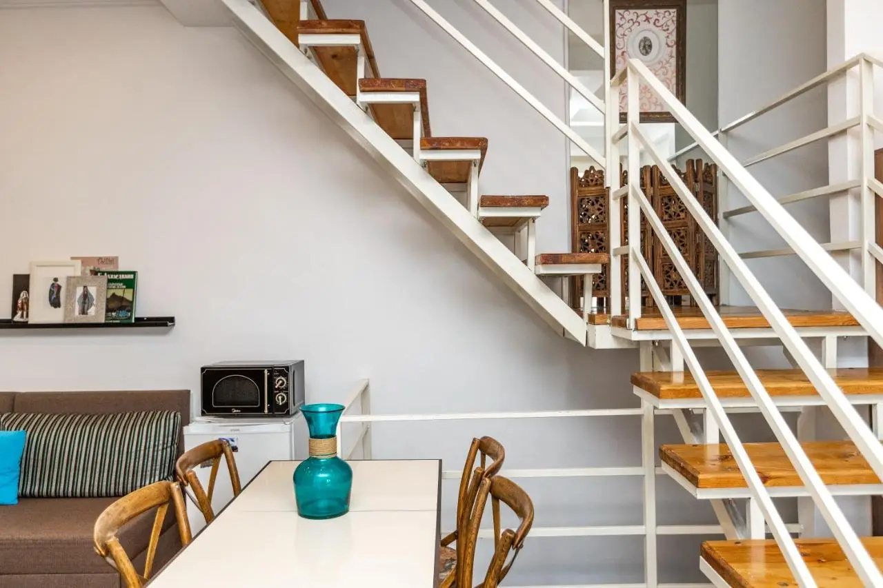 Apartment On Saadi Str Old Tbilisi